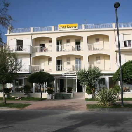Hotel Toscana Marotta Exterior photo
